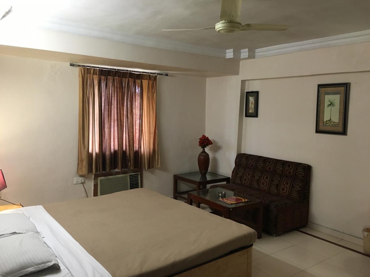 Hotel Grand Arjun Райпур Экстерьер фото